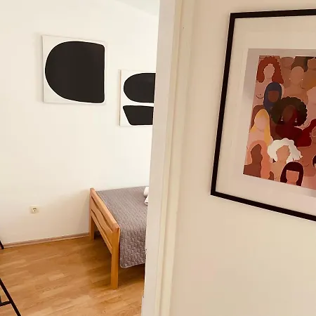 K Apartment *
